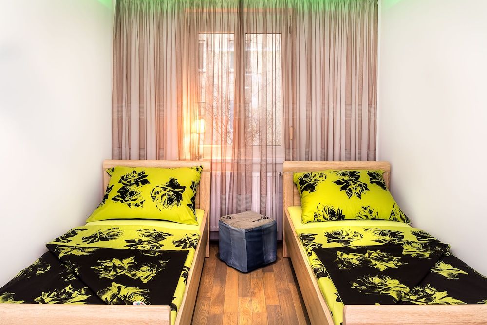 Senator Flats Apartment, 2 Bedrooms (incl. final cleaning fee € 25,-) 11