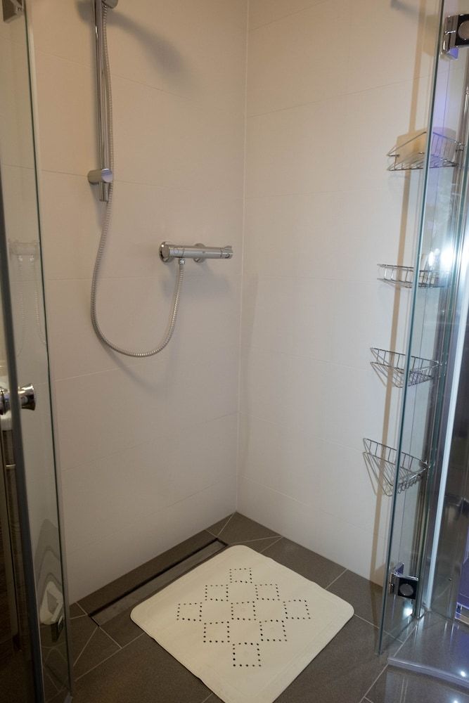 Senator Flats Apartment, 2 Bedrooms (incl. final cleaning fee € 25,-) 15