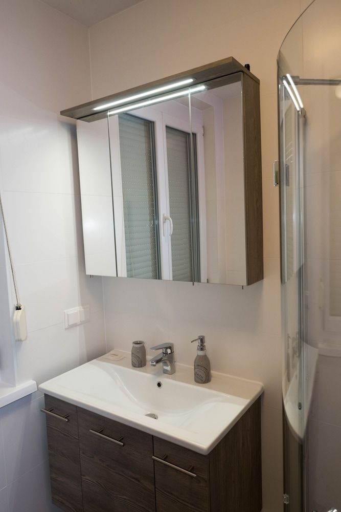 Senator Flats Apartment, 2 Bedrooms (incl. final cleaning fee € 25,-) 14