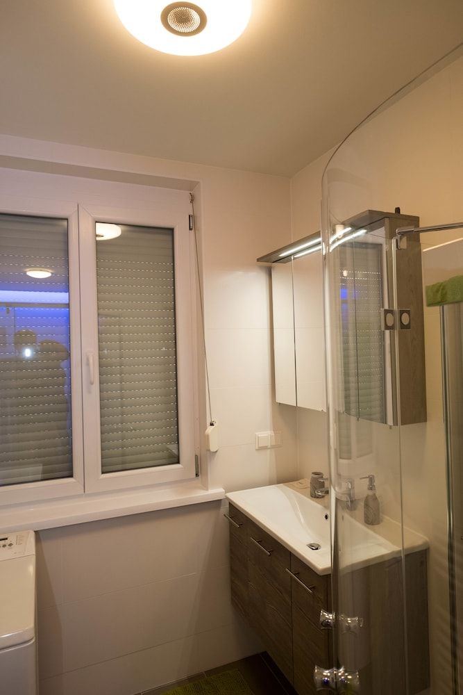 Senator Flats Apartment, 2 Bedrooms (incl. final cleaning fee € 25,-) 12