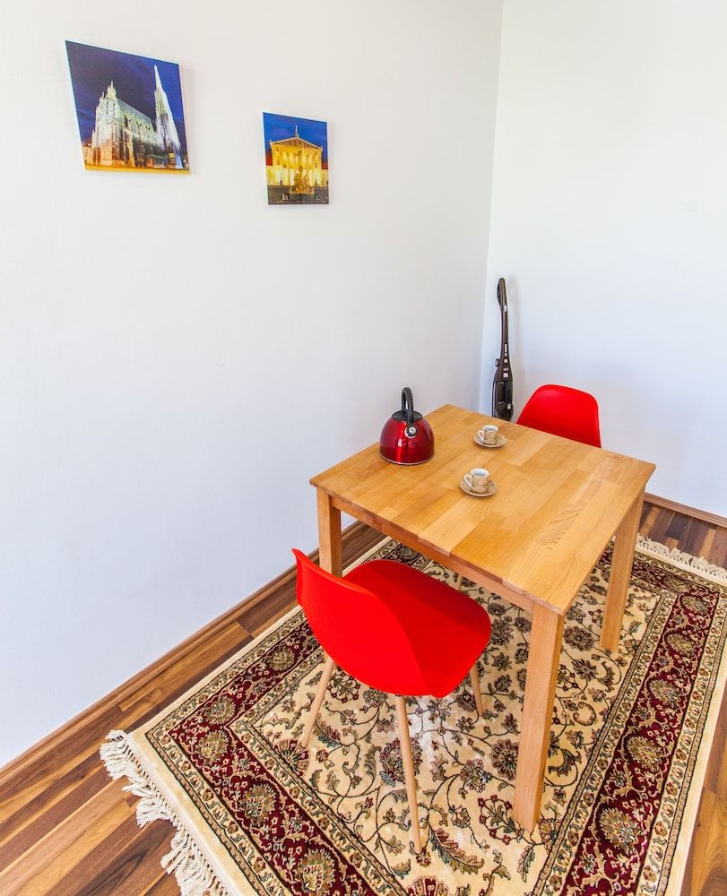 undefined City Apartment by Stadthalle 5