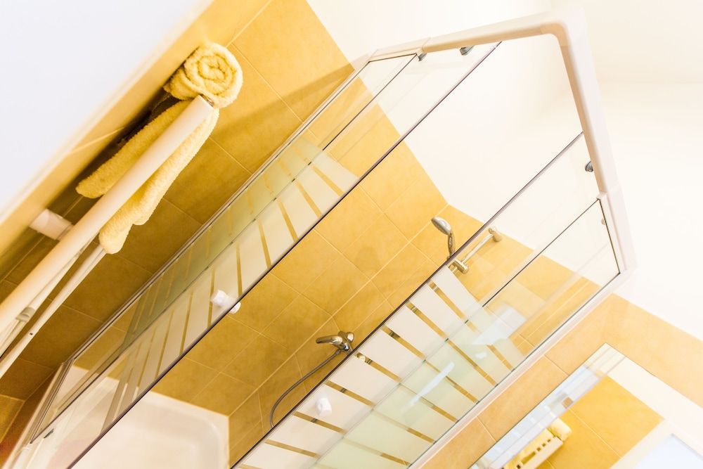 City Apartment by Stadthalle Apartment, 1 Bedroom (with garage) 13