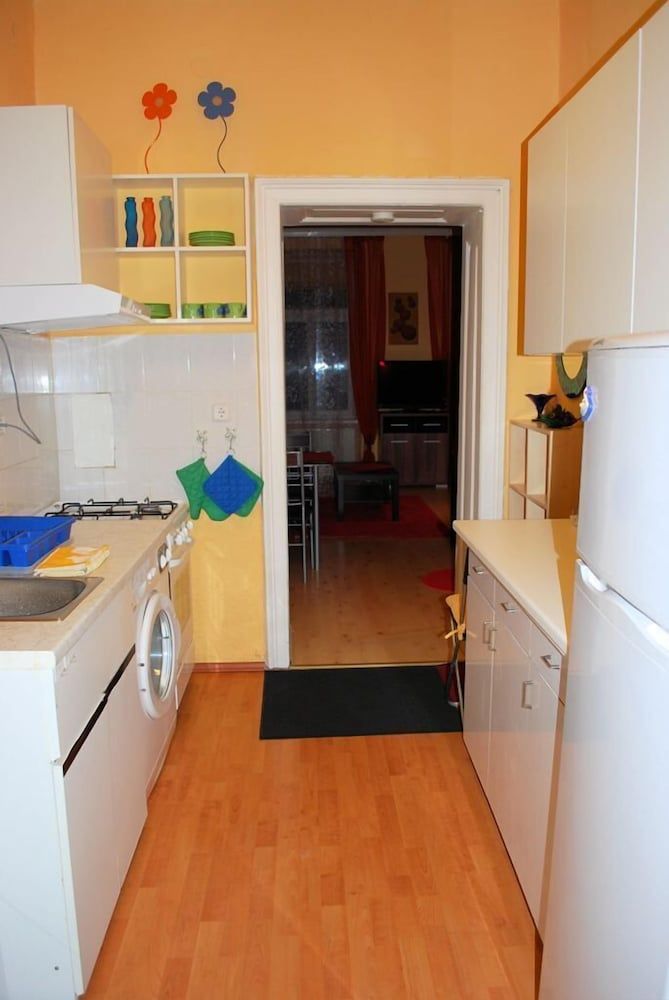 undefined Apartments Heine 7