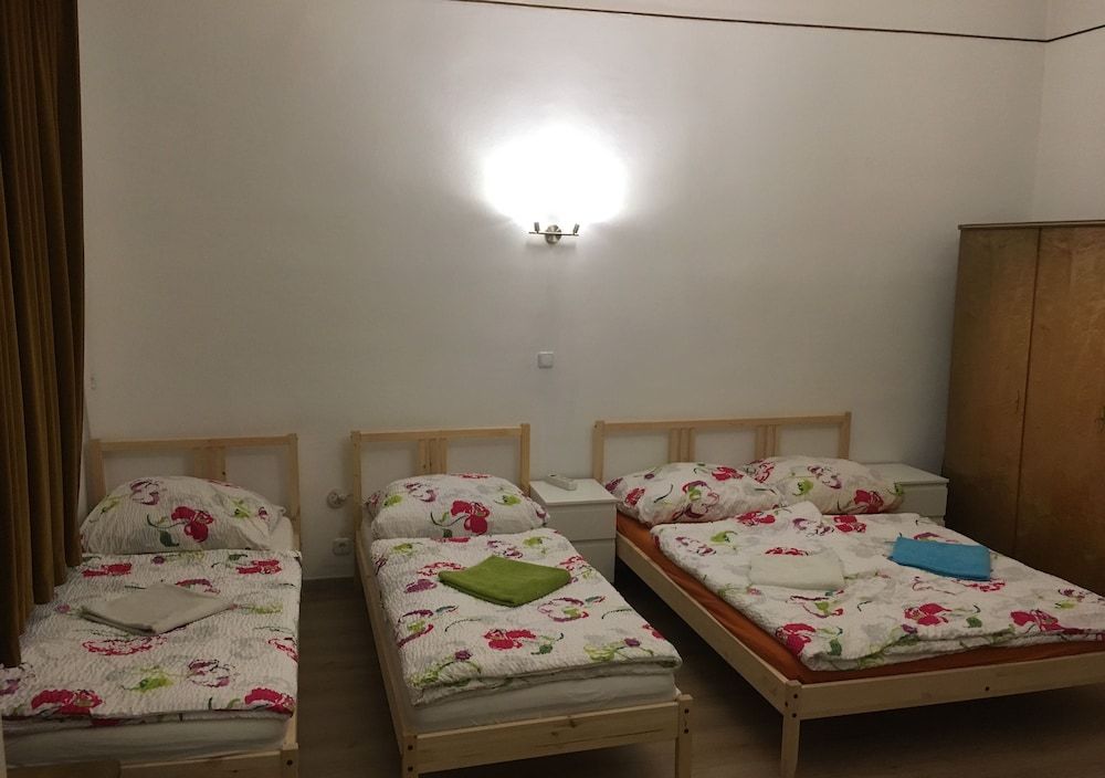 undefined Apartments Heine 6