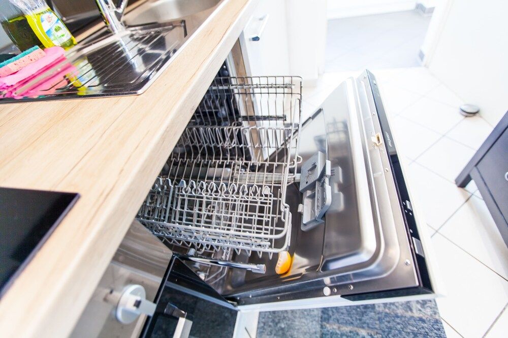 Central Apart 1 Min to Metro and Garage Family Apartment, 2 Bedrooms (with garage) 11