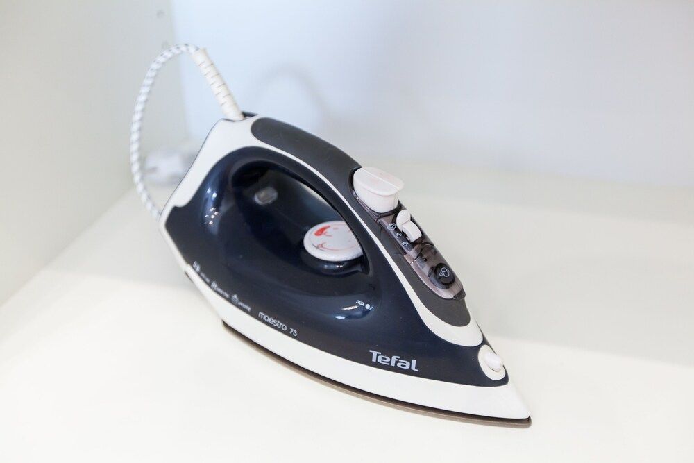 Central Apart 1 Min to Metro and Garage Family Apartment, 2 Bedrooms (with garage) 14