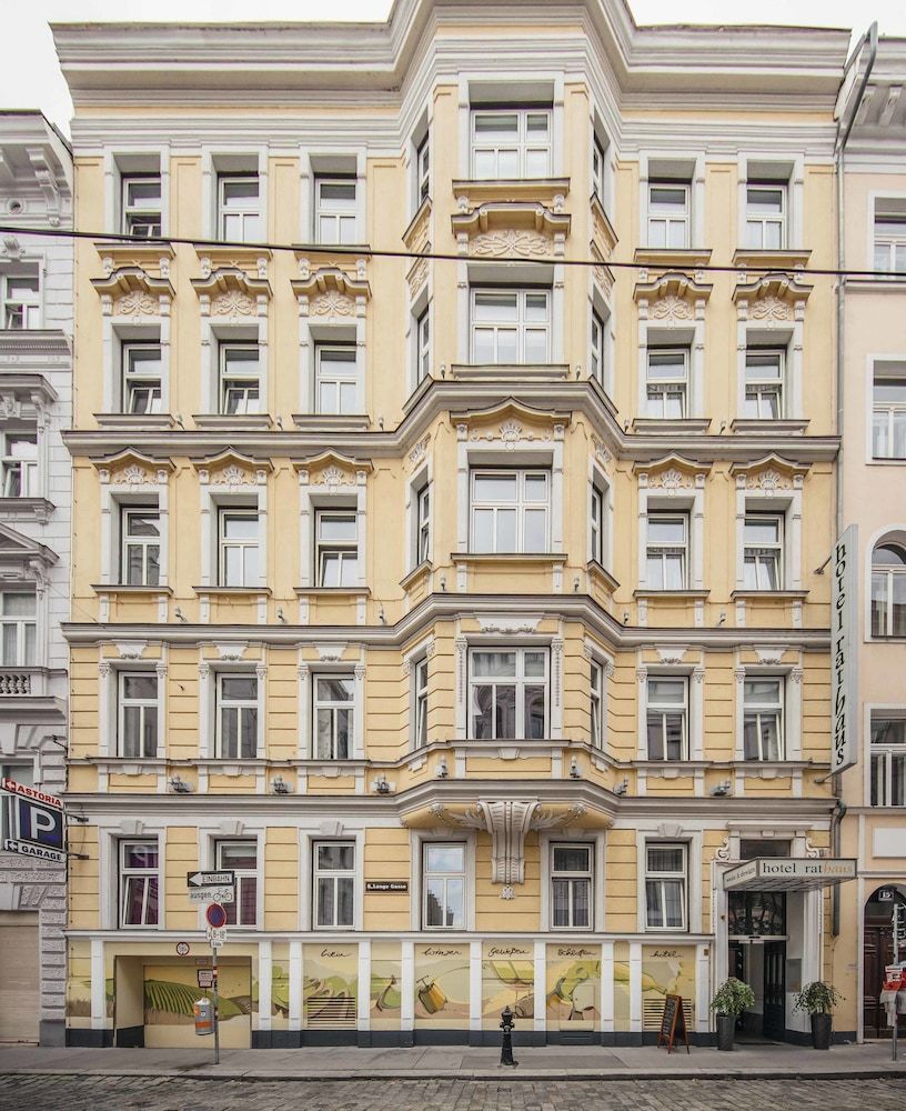 undefined Hotel Rathaus Wein & Design 6