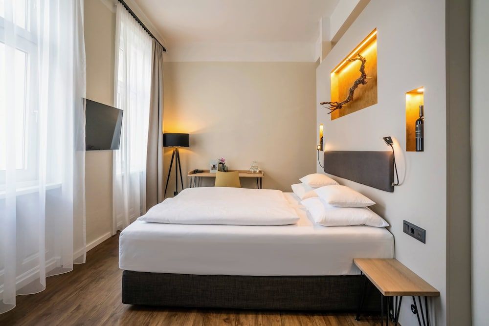 undefined Hotel Rathaus Wein & Design 4