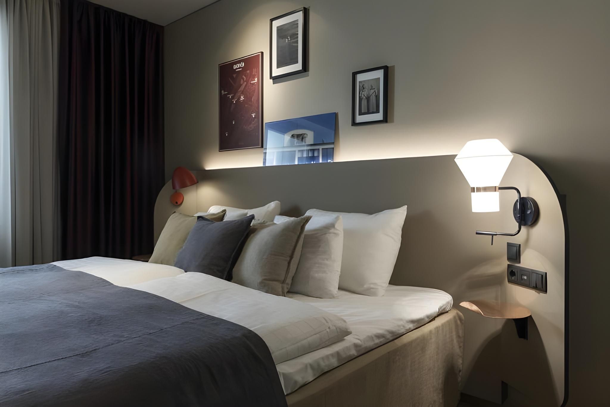 Superior King Room