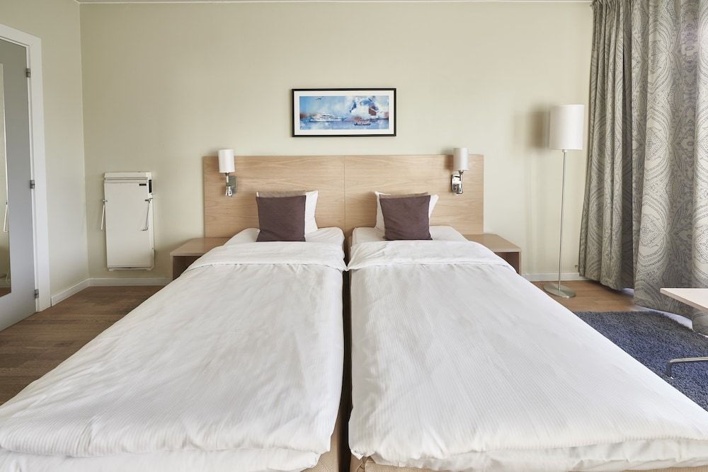 Hotel Marina Economy Twin Room 2