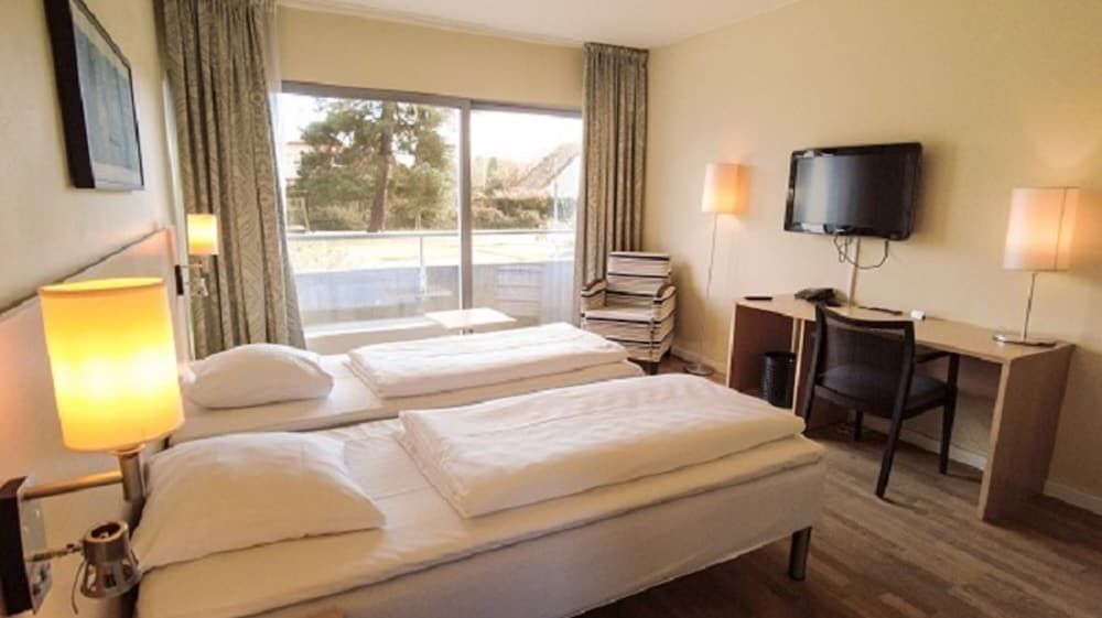 Hotel Marina Economy Twin Room 5