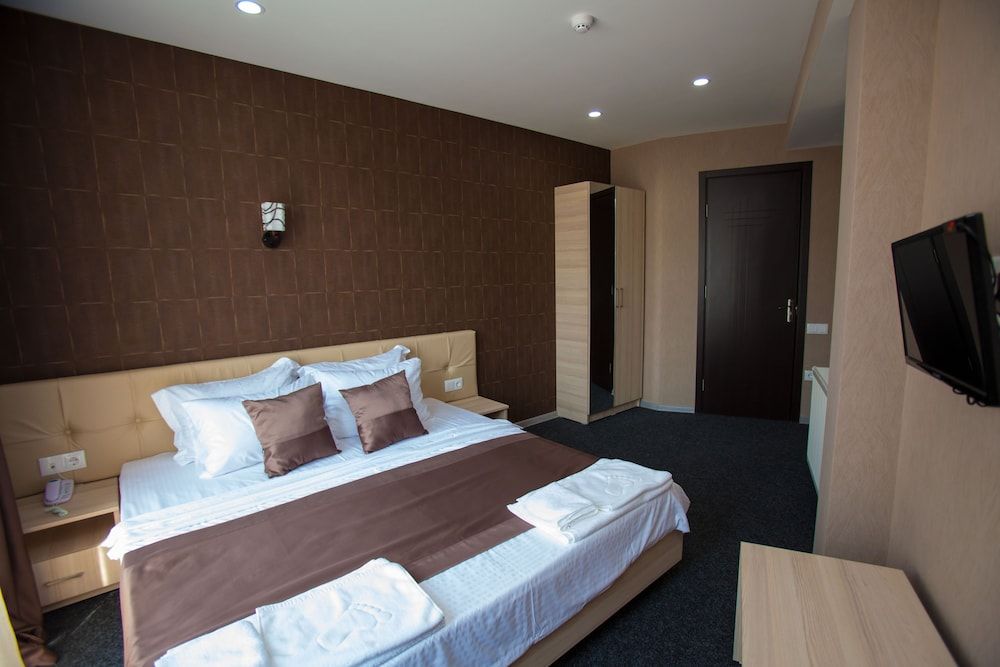 undefined Hotel Voyager 10