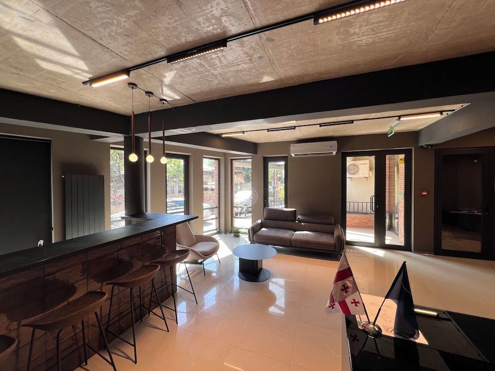 undefined Hotel Voyager 9