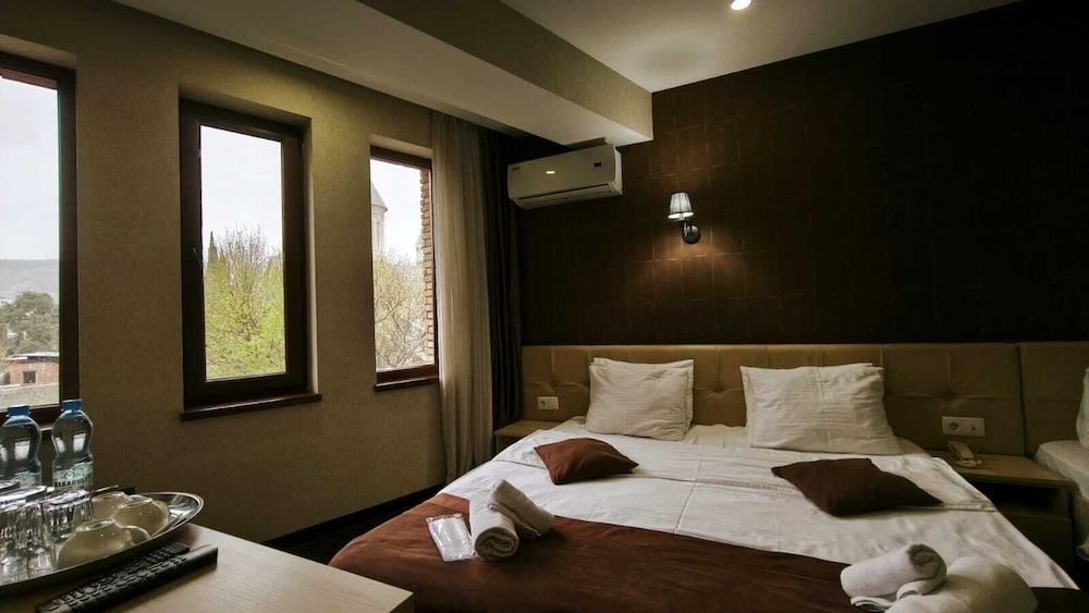 undefined Hotel Voyager 4