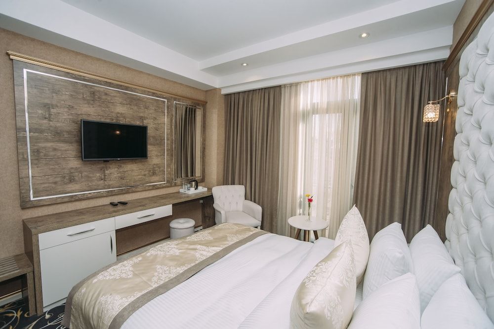 Gold Tbilisi Hotel Standard Double Room 5
