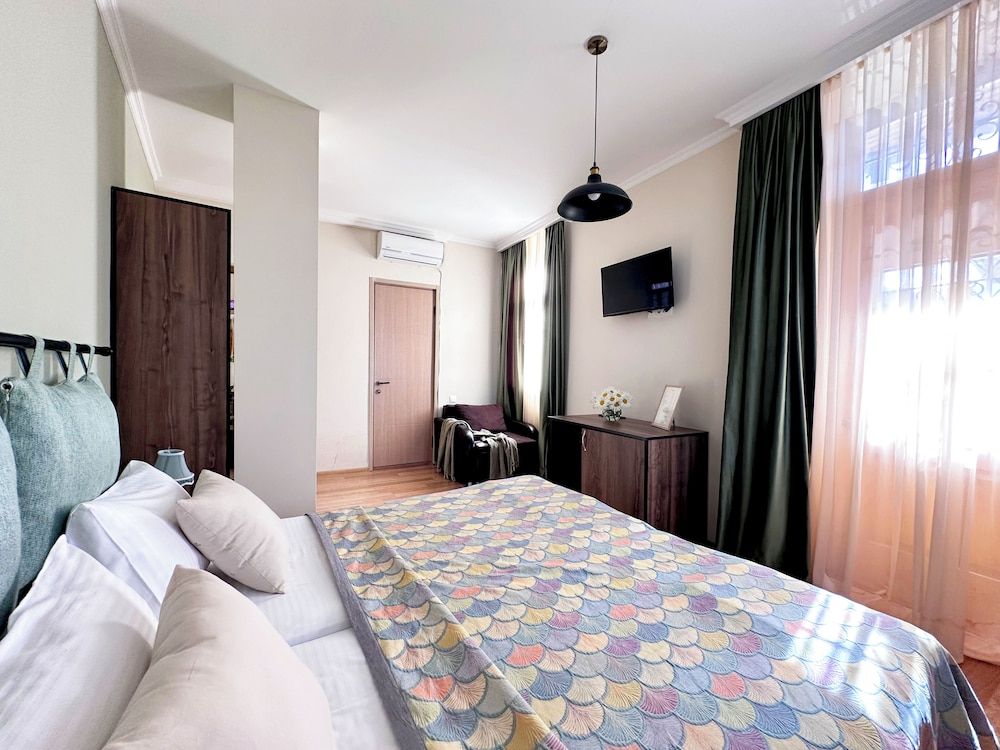 Standard Double or Twin Room, City View