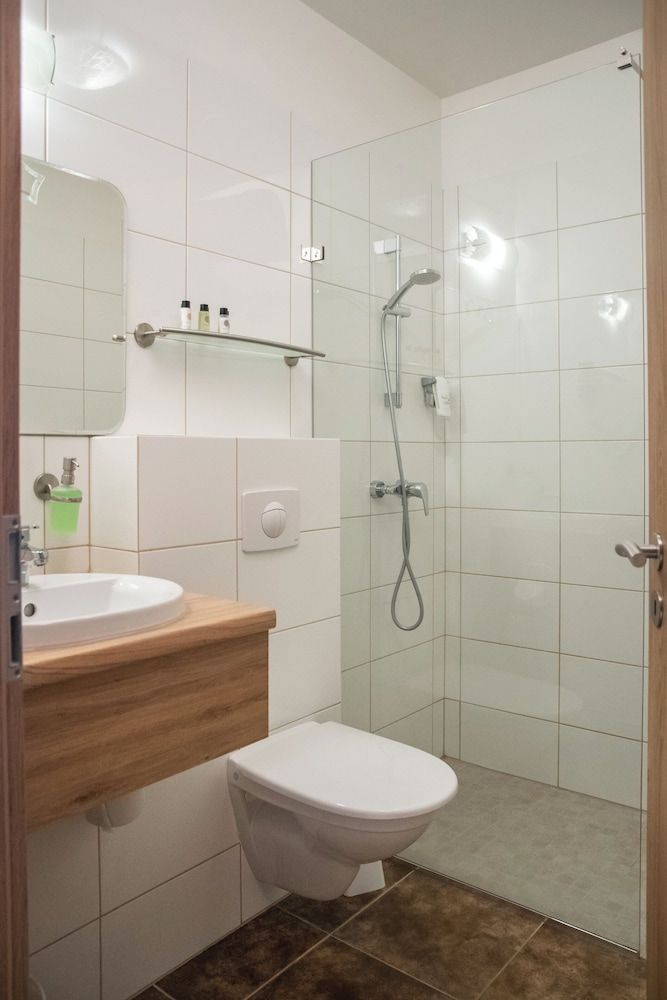 Hótel Dyrhólaey Superior Quadruple Room 4