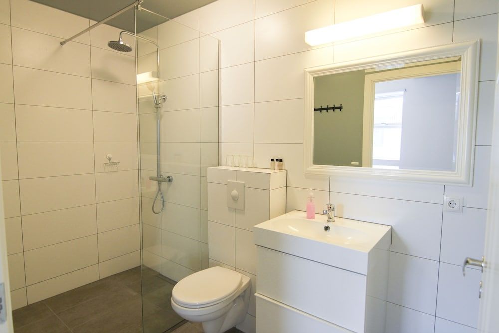 Hotel Lækur Quadruple Room with Hot Tub and Sauna Access 5