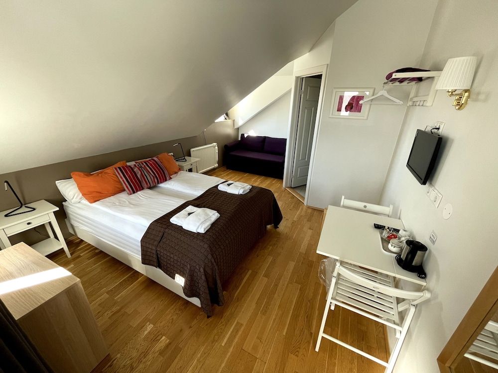 Hotel Lækur Double or Twin Room with Hot Tub and Sauna Access 5