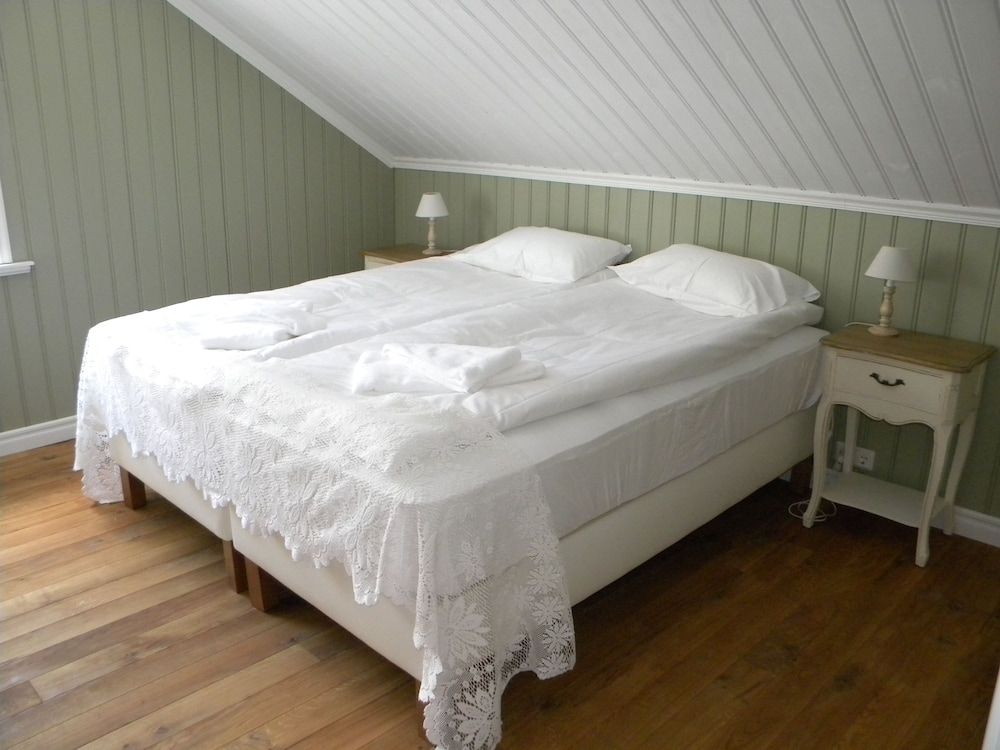 Lonsleira Apartments Apartment, 3 Bedrooms, Ocean View, Oceanfront