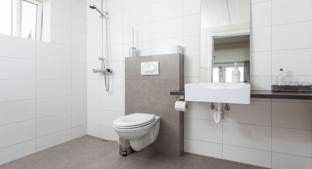 Farmhouse Lodge Double Room, Shared Bathroom 5