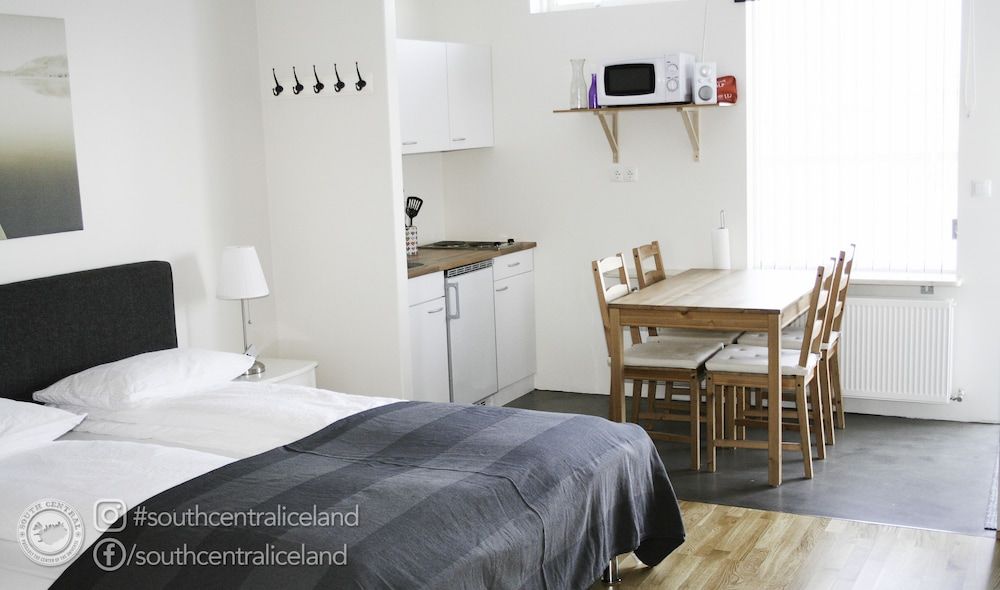 South Central Apartments Studio Apartment, 4 Bed, Mountain View 15