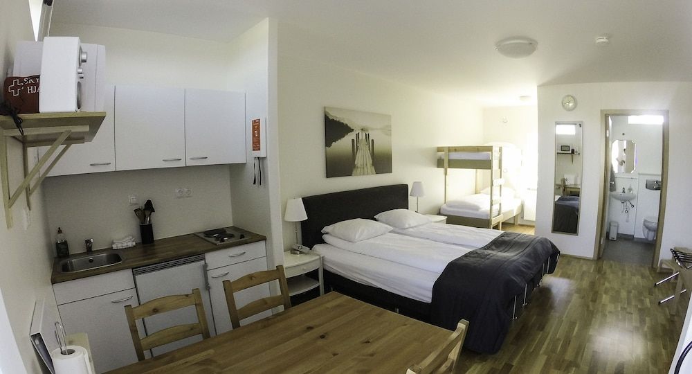 South Central Apartments Studio Apartment, 4 Bed, Mountain View