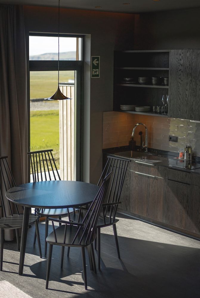 Black Beach Suites Superior Studio 5