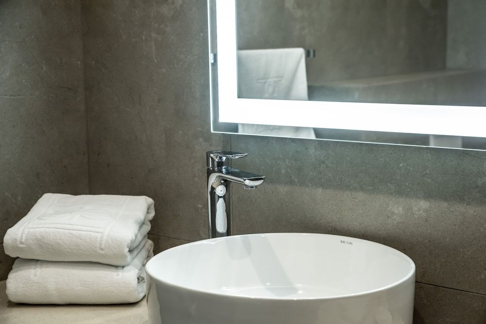 Black Beach Suites Studio, Ocean View 14