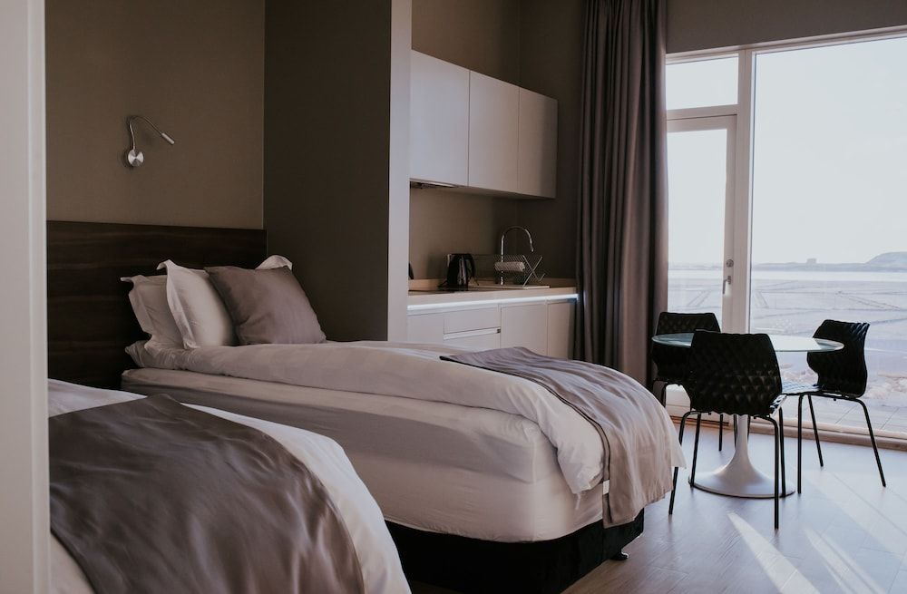 Black Beach Suites Studio, Ocean View 3