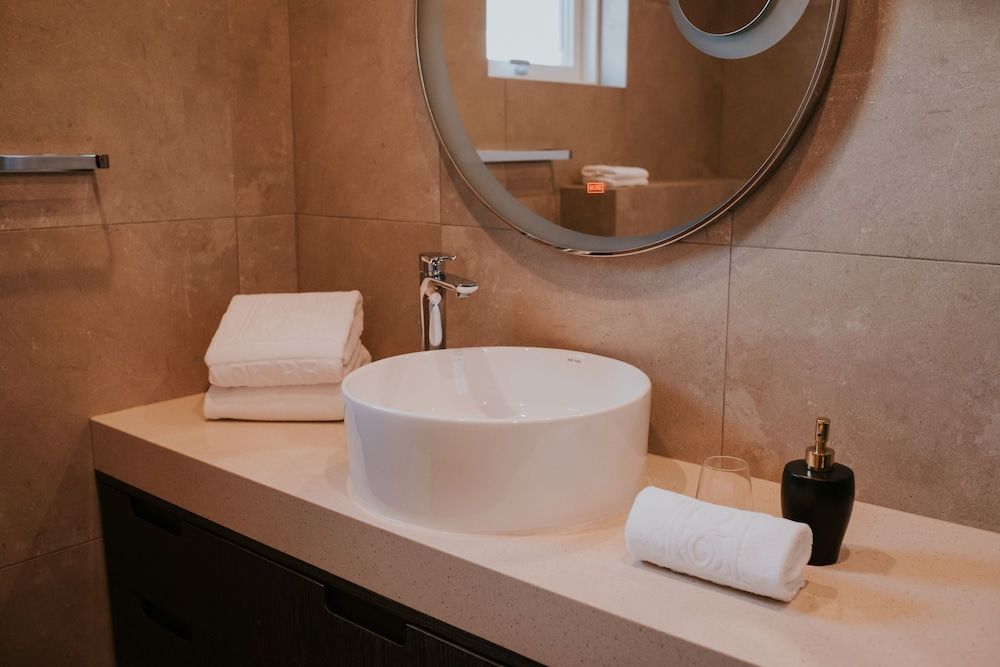 Black Beach Suites Studio, Ocean View 13