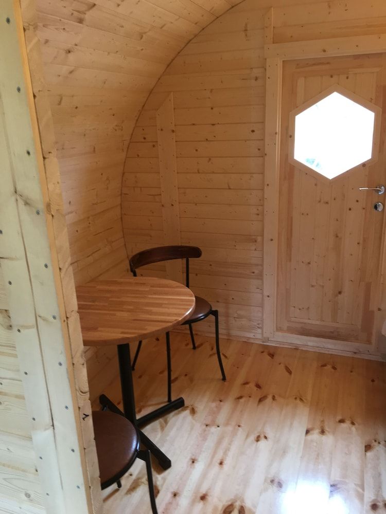 Framtid Camping Lodging Barrels Triple Room, Shared Bathroom 3