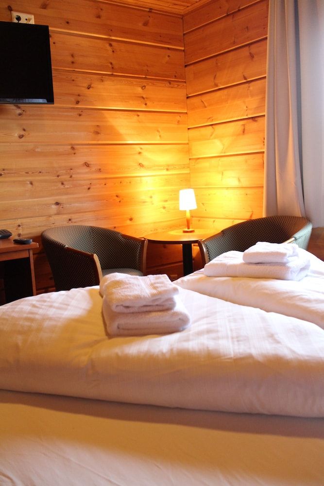 Hotel Framtíð Double or Twin Room 3