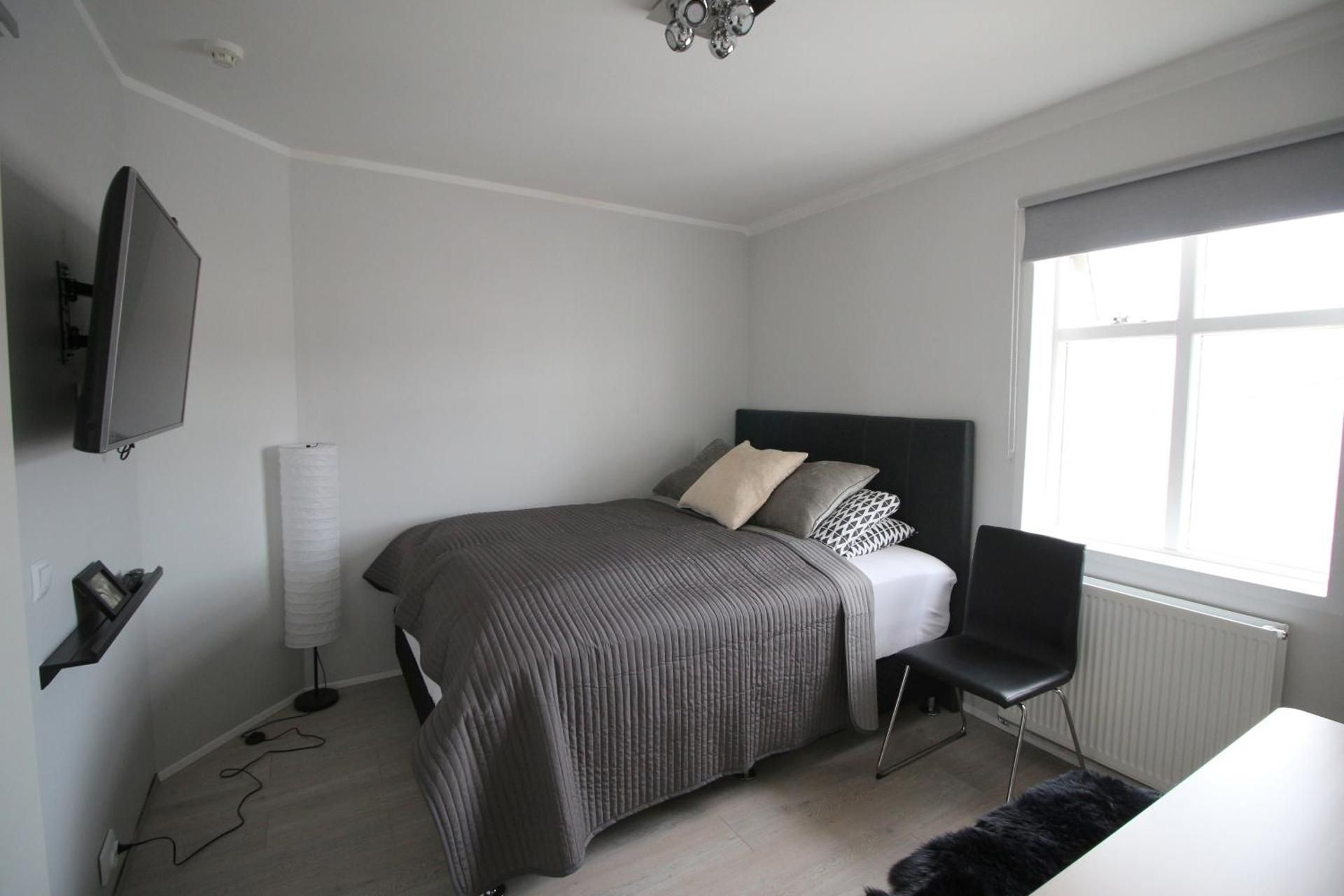 Steinaskjól Apartments - Strandgata One-Bedroom Apartment 3