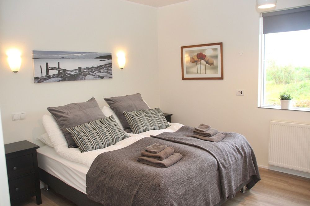 Lynghagi House - Lava Water Family House, 4 Bedrooms, Kitchen, Mountain View 2