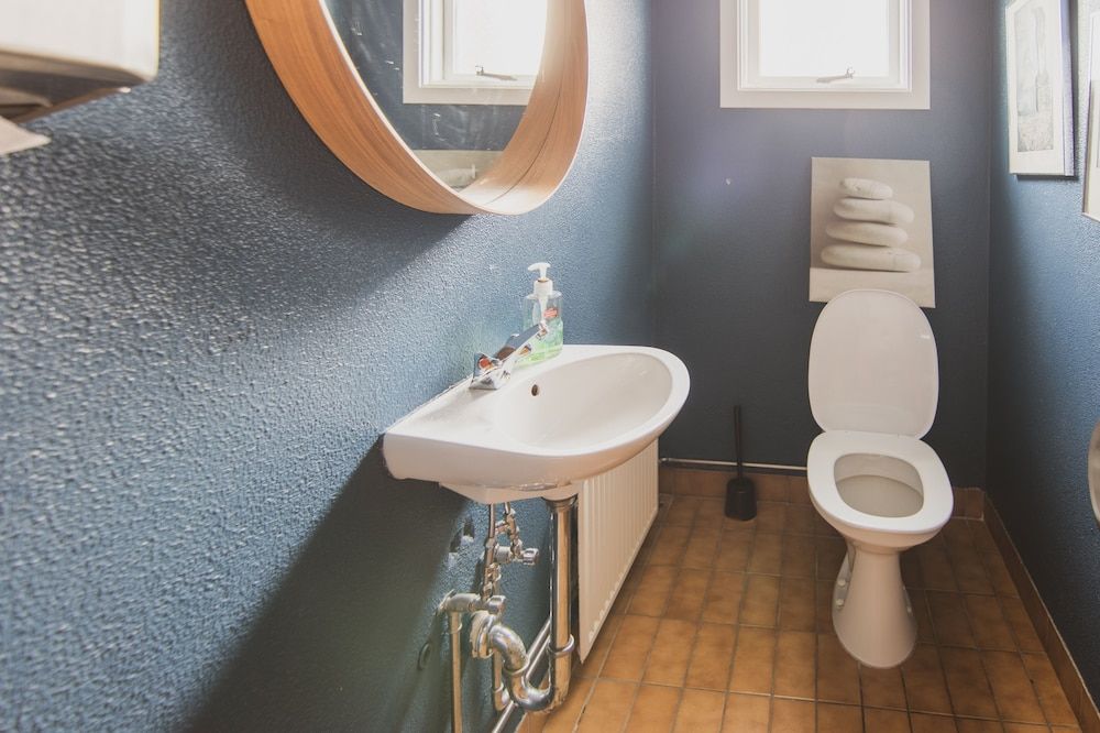 Framtid Hostel Quadruple Room, Shared Bathroom 4