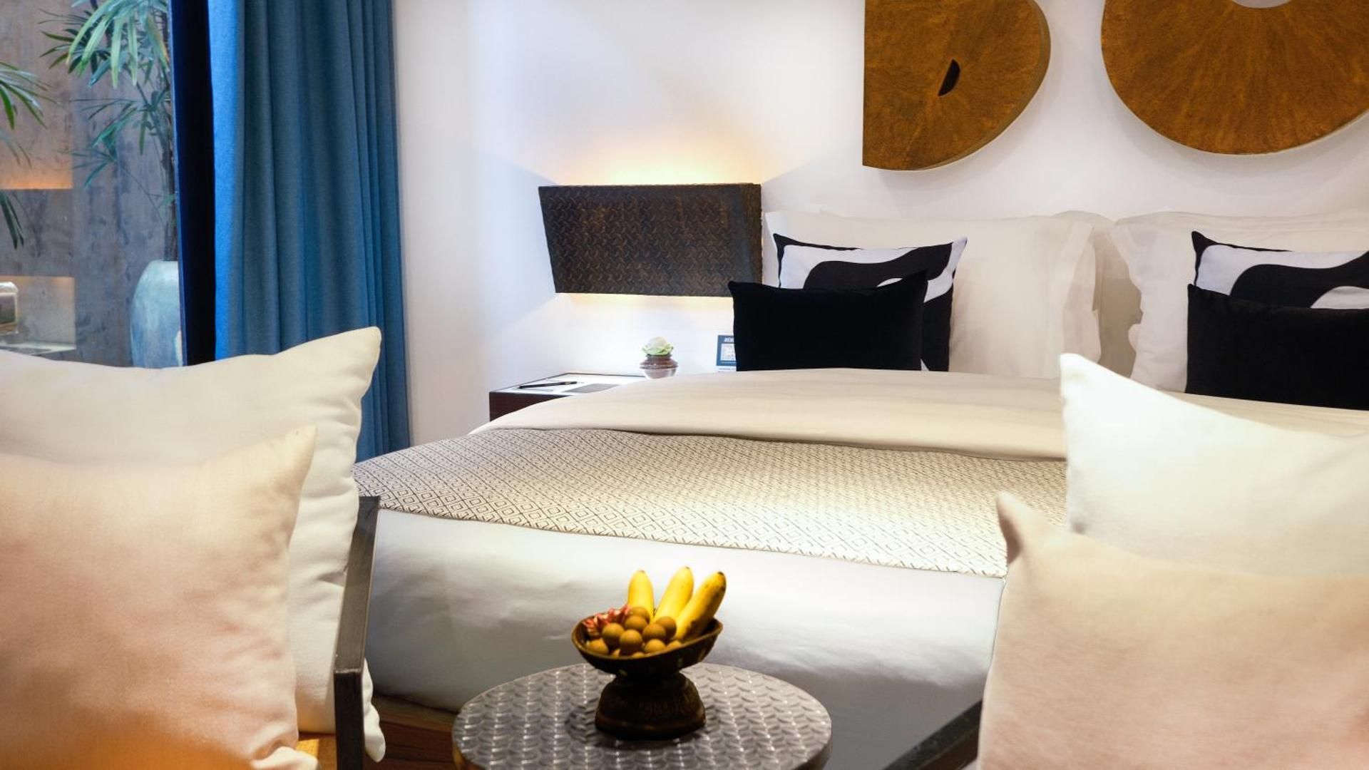 Golden Temple Villa Deluxe Double Garden View 2