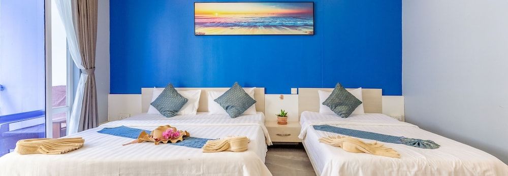 Sara Resort Deluxe Family Room Garden View