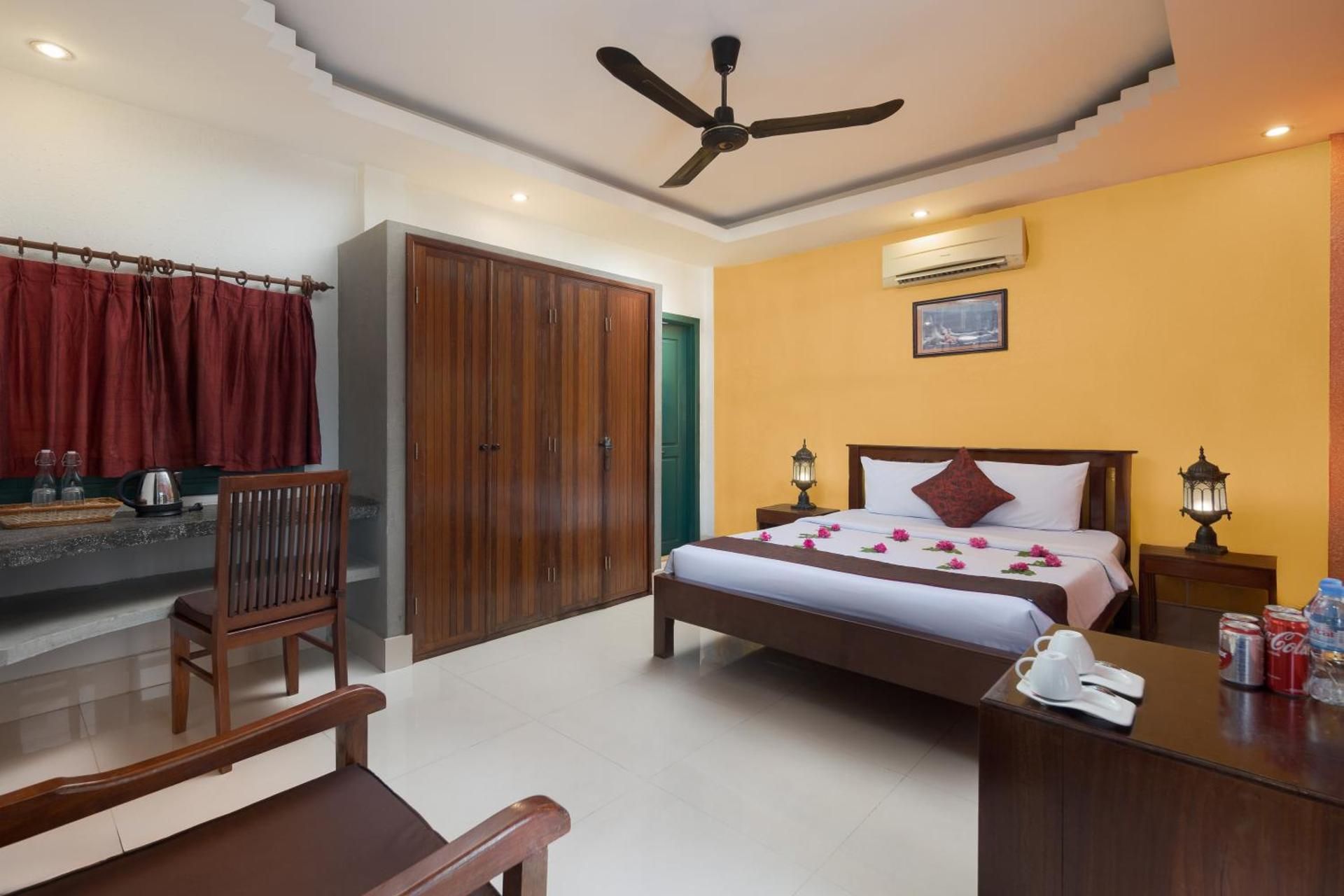 Deluxe Double Room with Balcony