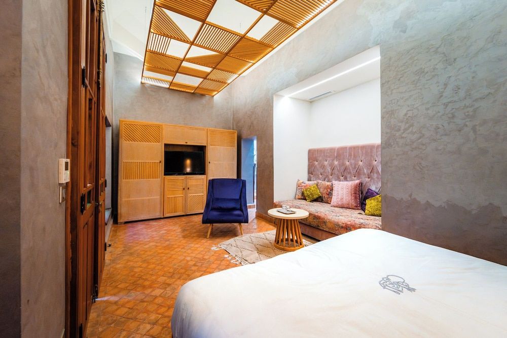 Riad Ysalis Deluxe Room 9