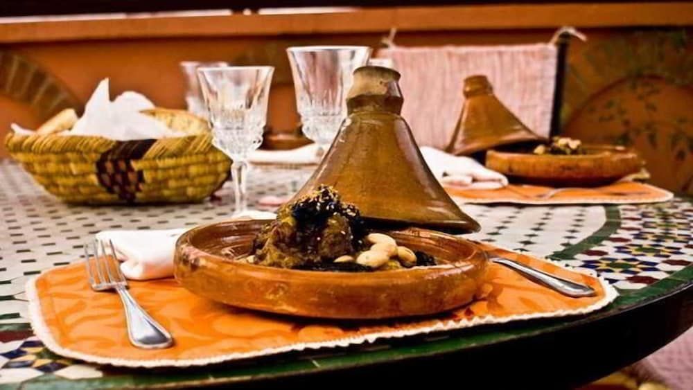 undefined Riad Habib 6