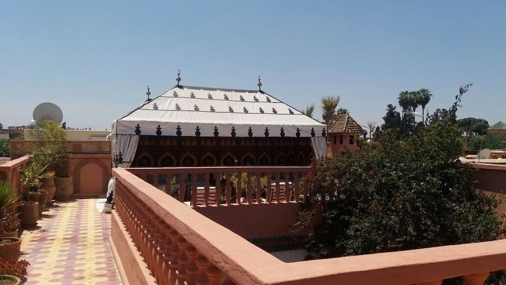 undefined Riad Habib 5