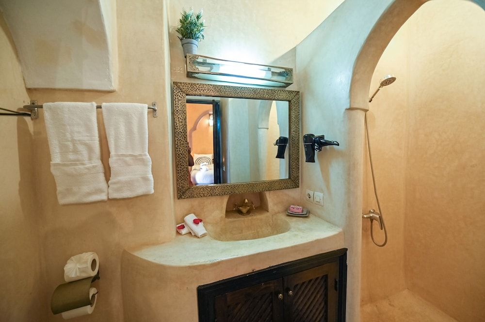 Riad Mboja Chez Ali Baba Standard Double Room, Ensuite 9