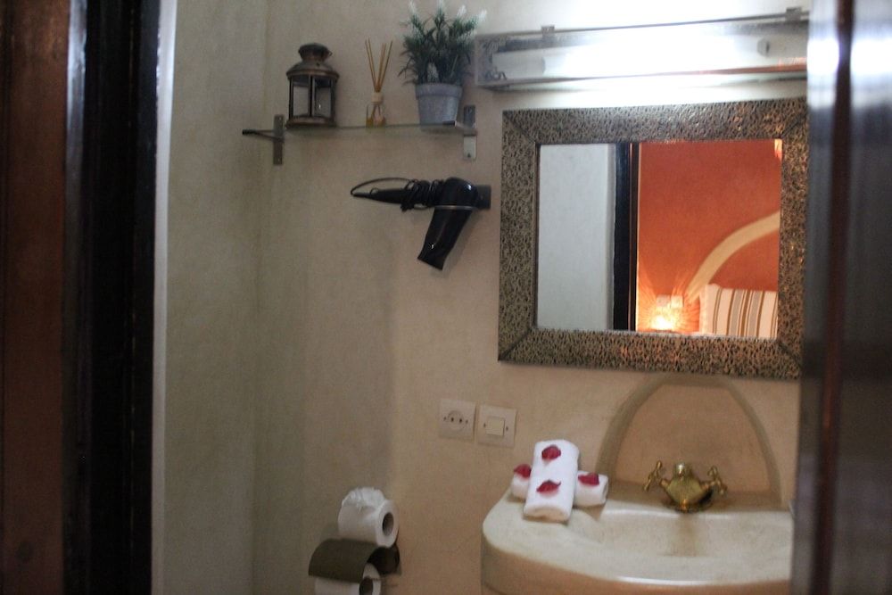 Riad Mboja Chez Ali Baba Standard Double Room, Ensuite 10