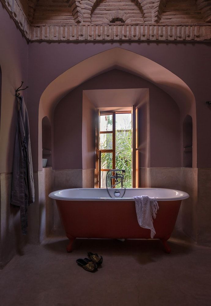 undefined Riad Kbour & Chou 6