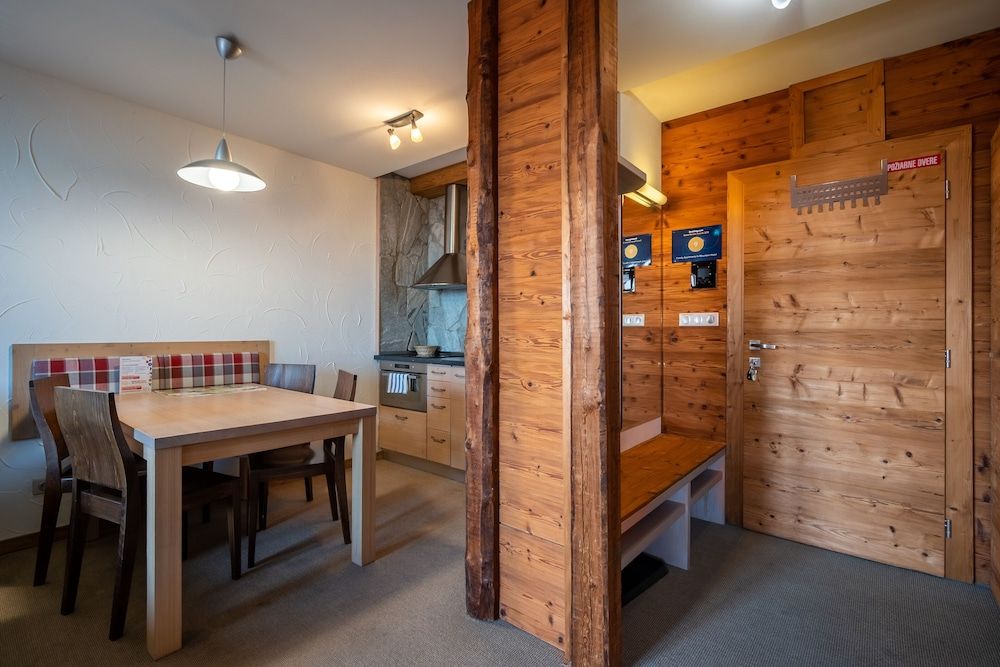 Kukučka Lomnica - Tatranská Lomnica Apartment, 1 Bedroom, Mountain View (in Main Hotel Building) 12