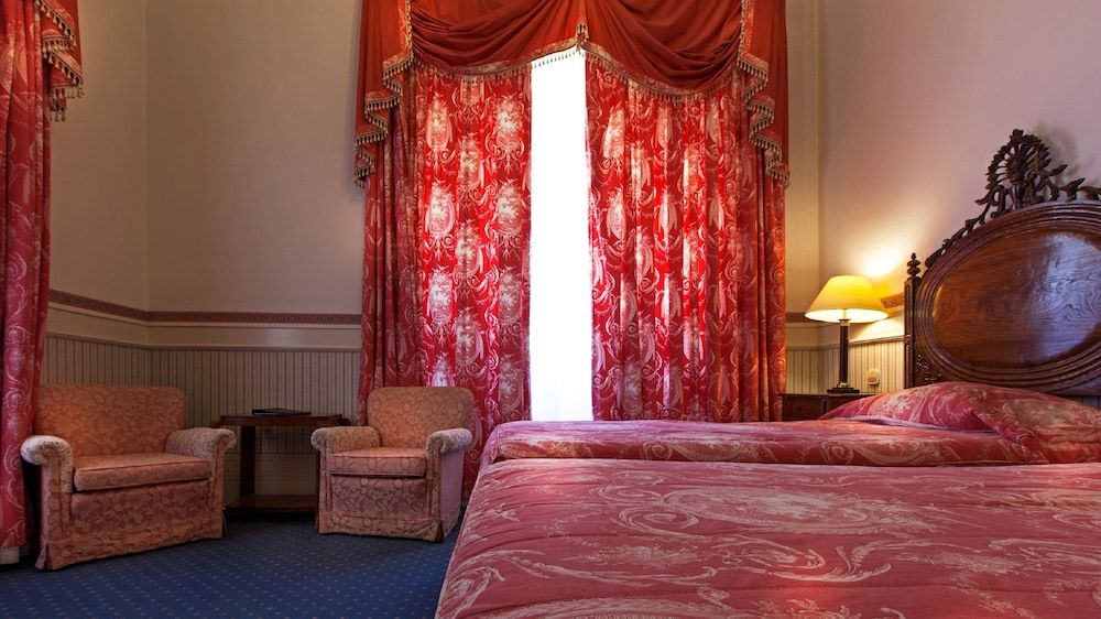 Bussaco Palace Hotel Superior Double or Twin Room (+ Extra Bed) 6
