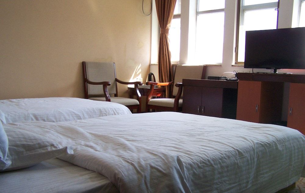 undefined Premier Hotel 2