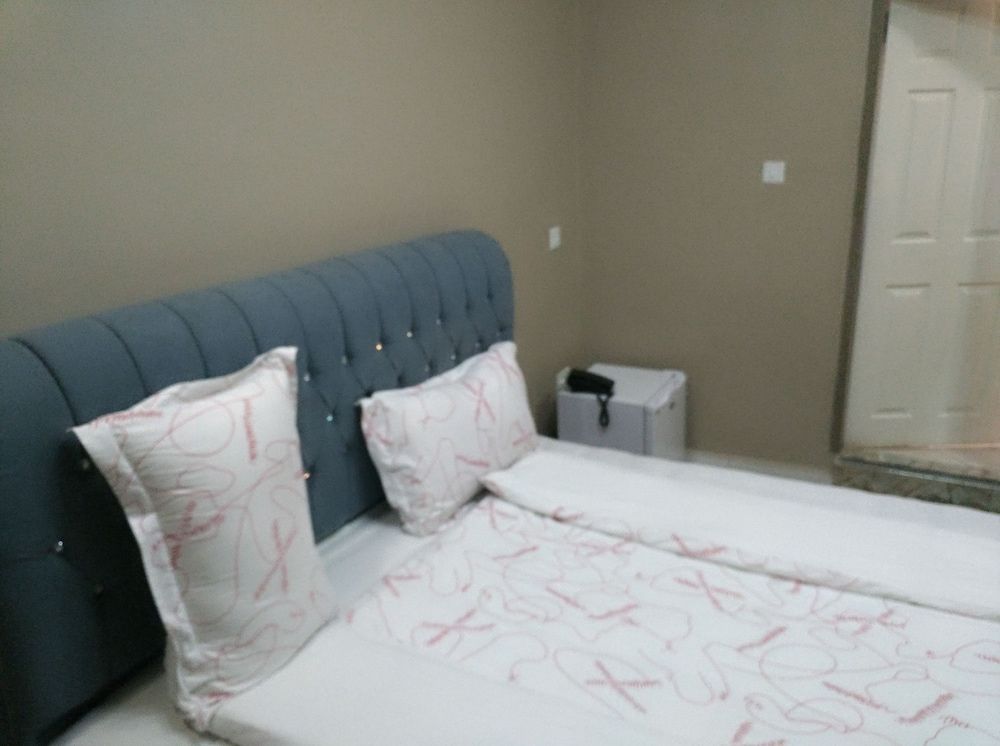 The Prince Charles Hotel Standard Double Room 8