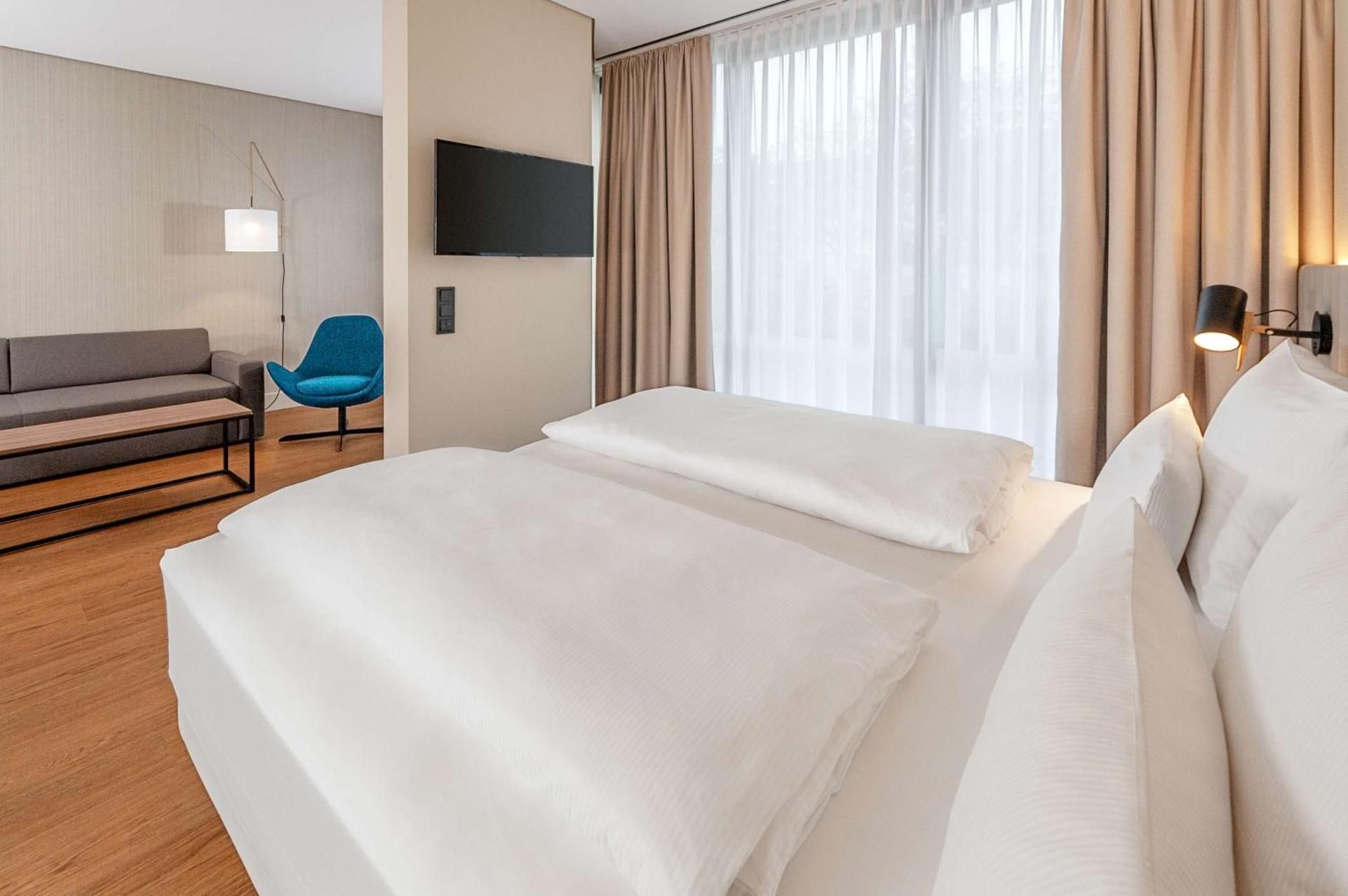 NH München Unterhaching Standard Room 2